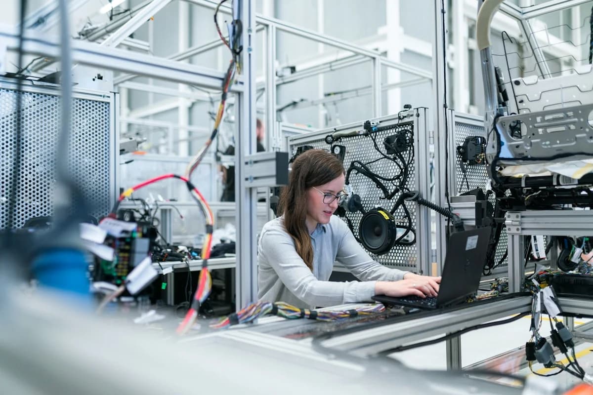 Agentes Autónomos en PyMEs: Cómo Automatizar el 80% de las Tareas Administrativas