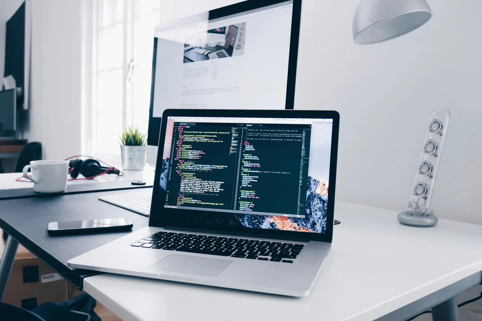 Software a Medida vs Plataformas Enlatadas: La Decisión que Acelera o Frena tu Crecimiento